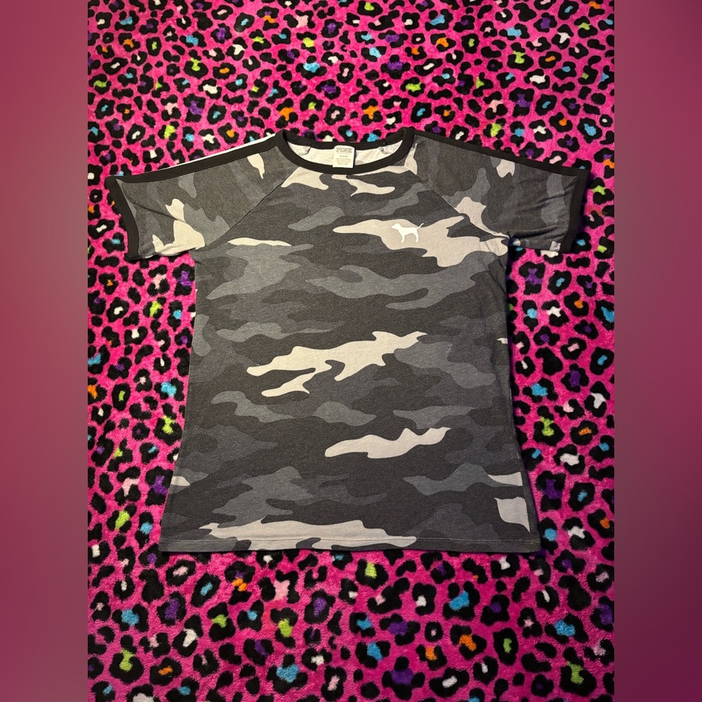 Medium Victoria’s Secret Grey and Black Camo T-Shirt